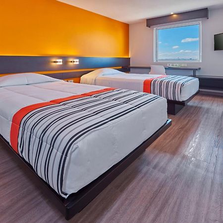 City Express Junior By Marriott Ciudad De Mexico Sullivan Exterior photo