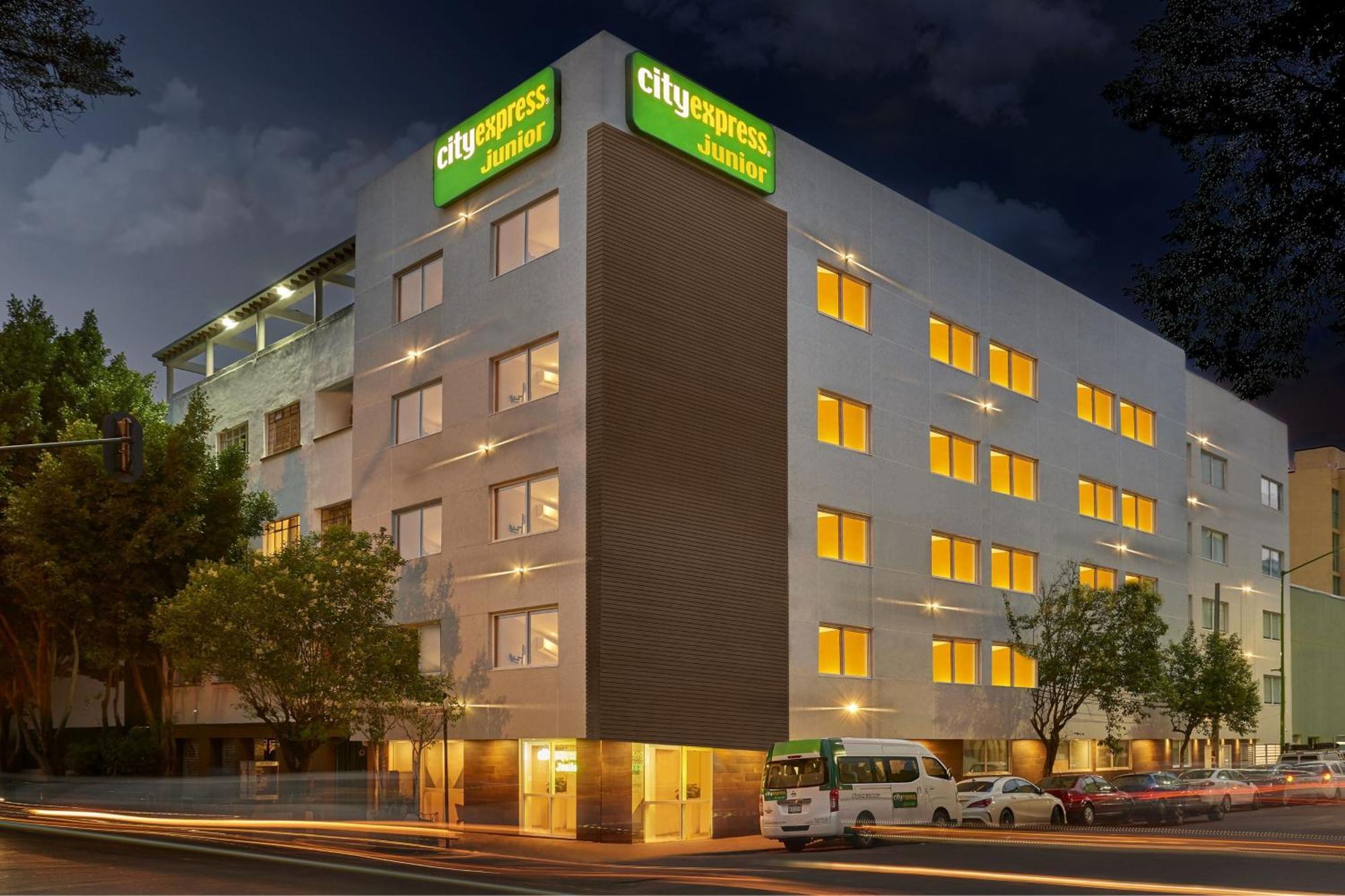 City Express Junior By Marriott Ciudad De Mexico Sullivan Exterior photo