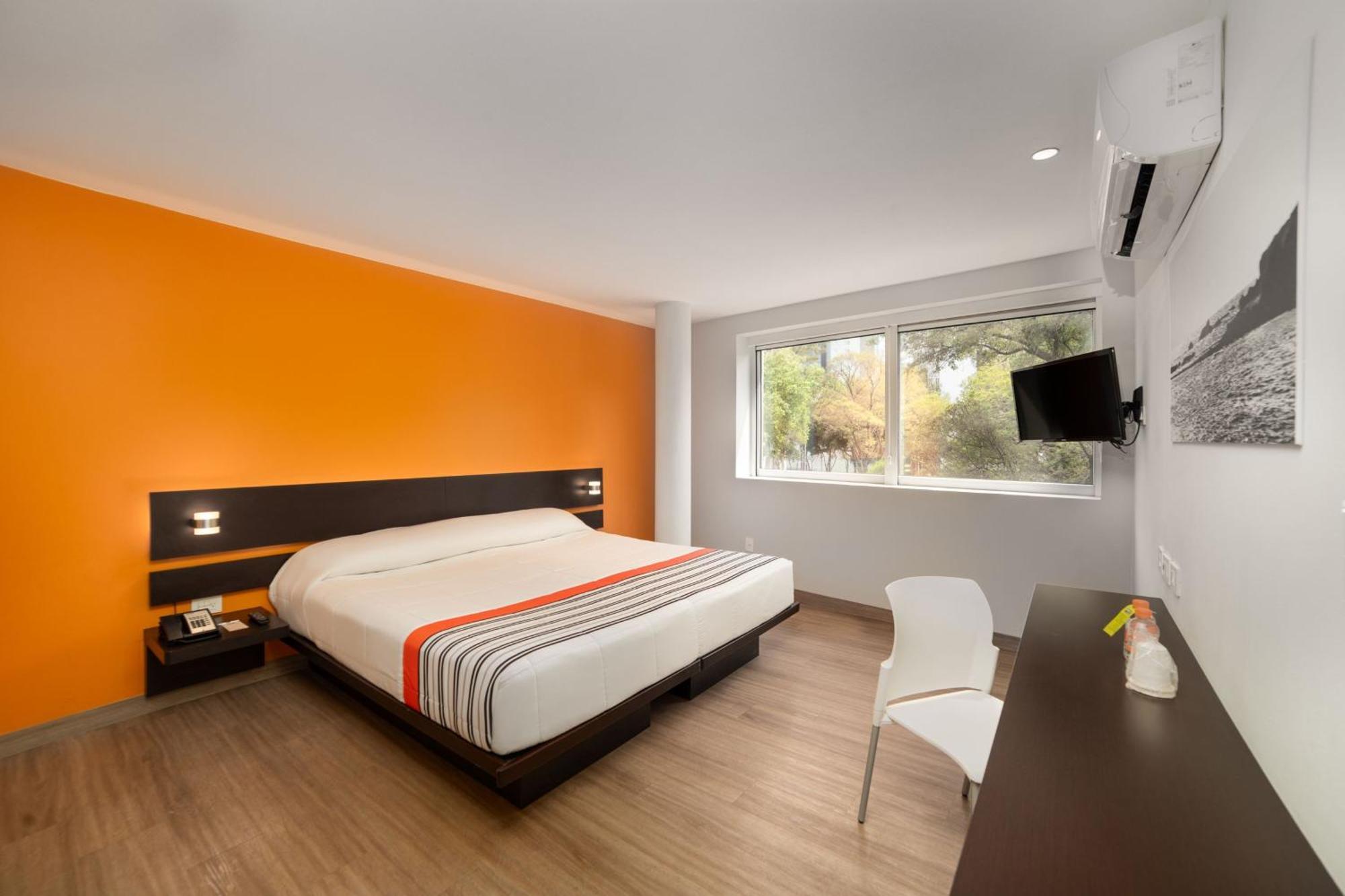 City Express Junior By Marriott Ciudad De Mexico Sullivan Exterior photo