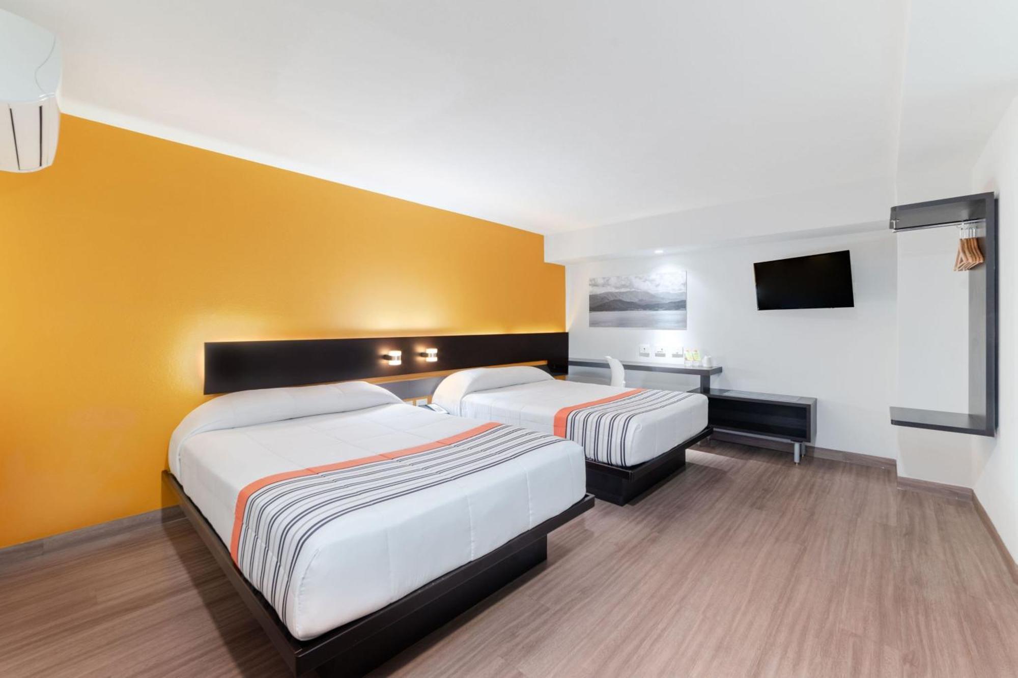 City Express Junior By Marriott Ciudad De Mexico Sullivan Exterior photo
