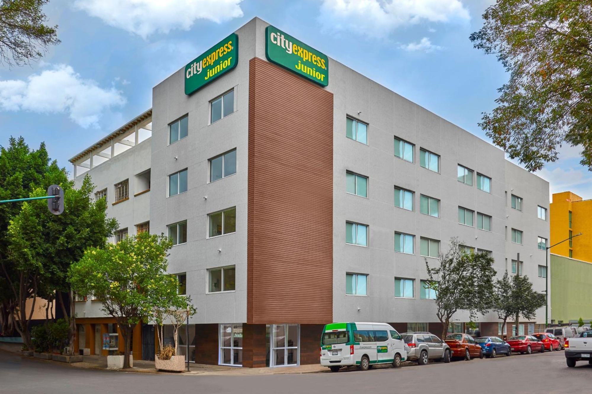 City Express Junior By Marriott Ciudad De Mexico Sullivan Exterior photo